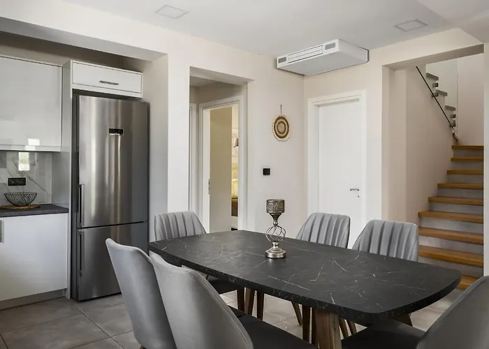 Mateo Stone By Konnect With Private Pool