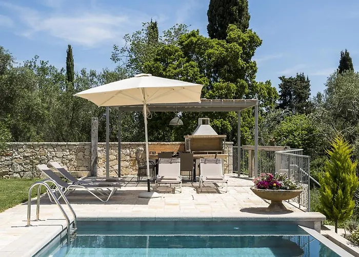 Mateo Stone By Konnect With Private Pool