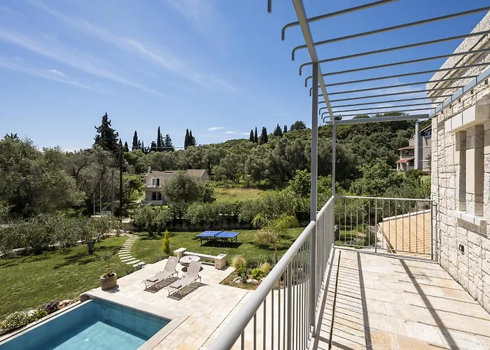 Mateo Stone By Konnect With Private Pool ダシア