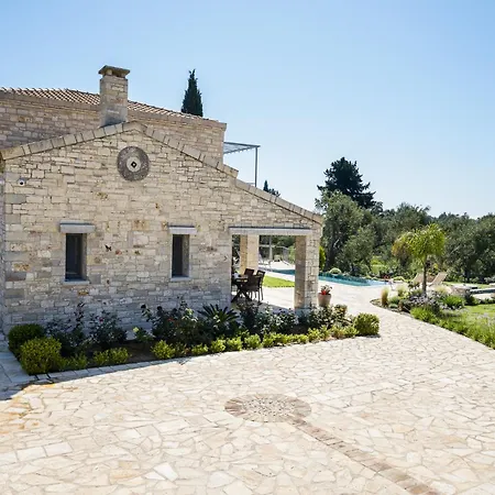 Villa Mateo Stone By Konnect With Private Pool Dassia (Corfu)